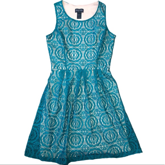 Enfocus Studio Dresses & Skirts - Enfocus Studio Lace Overlay Sleeveless Dress